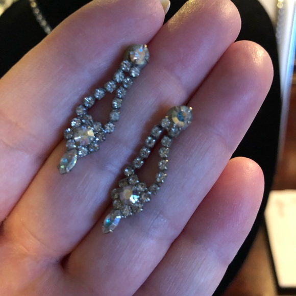 PROM Season is here! Rhinestone necklace and earrings!✨ - Picture 3 of 4